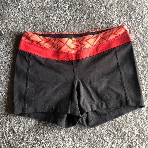 2 Pairs Running Yoga Cardio Shorts - Picture 3 of 6